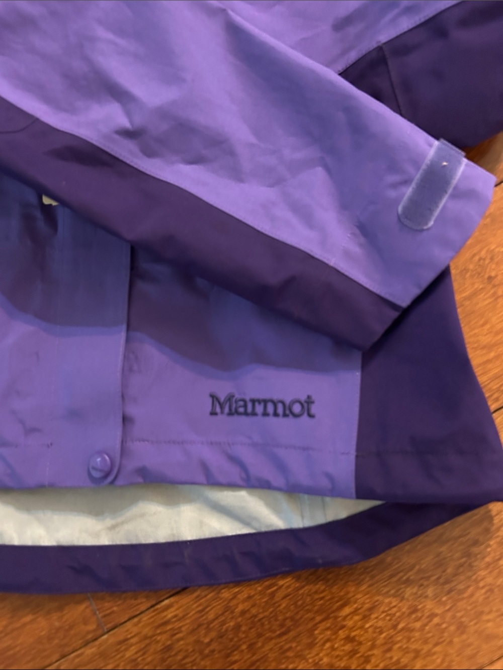 Marmot Hooded Gortex Purple Waterproof Rain Jacket - Picture 2 of 4